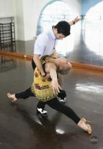 Танцы со звездами: 446x640 / 45 Кб