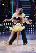 Танцы со звездами: 438x640 / 59 Кб