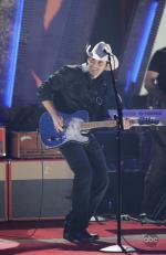 Танцы со звездами: 417x640 / 46 Кб