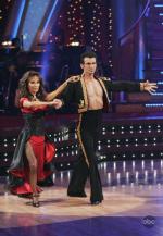 Танцы со звездами: 444x640 / 58 Кб