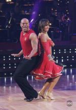 Танцы со звездами: 444x640 / 49 Кб