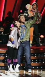 Танцы со звездами: 374x640 / 55 Кб