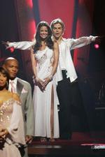 Танцы со звездами: 427x640 / 41 Кб