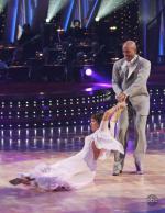 Танцы со звездами: 495x640 / 63 Кб