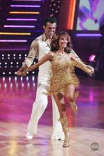 Танцы со звездами: 430x640 / 54 Кб