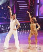 Танцы со звездами: 529x640 / 69 Кб