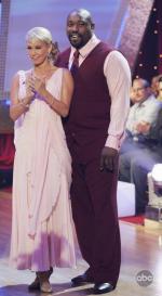 Танцы со звездами: 352x640 / 39 Кб