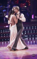 Танцы со звездами: 398x640 / 48 Кб