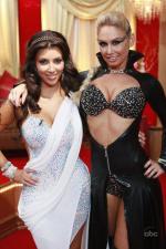 Танцы со звездами: 427x640 / 58 Кб