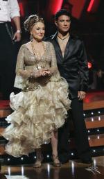 Танцы со звездами: 373x640 / 50 Кб