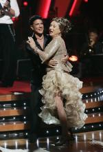 Танцы со звездами: 435x640 / 53 Кб