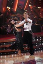 Танцы со звездами: 427x640 / 51 Кб