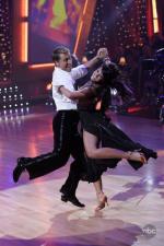 Танцы со звездами: 427x640 / 52 Кб