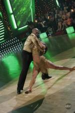 Танцы со звездами: 427x640 / 54 Кб