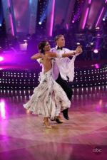 Танцы со звездами: 427x640 / 55 Кб