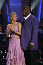 Танцы со звездами: 427x640 / 40 Кб