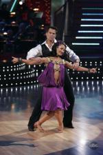 Танцы со звездами: 427x640 / 54 Кб