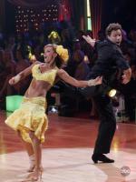 Танцы со звездами: 480x640 / 56 Кб
