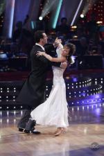 Танцы со звездами: 427x640 / 48 Кб