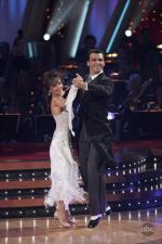 Танцы со звездами: 427x640 / 47 Кб