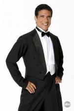 Танцы со звездами: 427x640 / 26 Кб