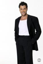 Танцы со звездами: 427x640 / 22 Кб