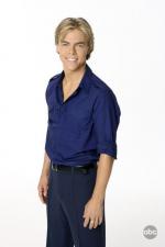 Танцы со звездами: 427x640 / 23 Кб