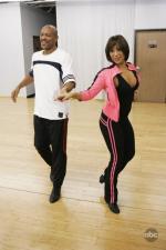 Танцы со звездами: 427x640 / 44 Кб