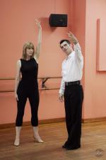 Танцы со звездами: 427x640 / 33 Кб