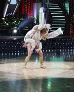 Танцы со звездами: 515x640 / 70 Кб