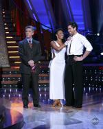 Танцы со звездами: 512x640 / 61 Кб