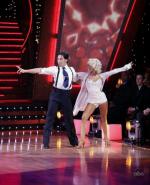 Танцы со звездами: 450x554 / 49 Кб