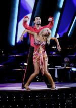 Танцы со звездами: 451x640 / 48 Кб