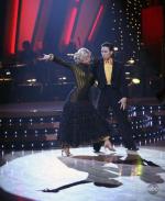 Танцы со звездами: 450x548 / 43 Кб