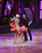 Танцы со звездами: 450x561 / 57 Кб