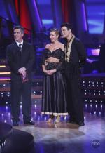 Танцы со звездами: 441x640 / 45 Кб