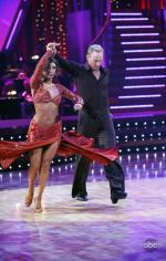 Танцы со звездами: 408x640 / 59 Кб