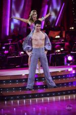 Танцы со звездами: 427x640 / 61 Кб