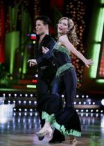 Танцы со звездами: 450x632 / 54 Кб