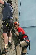 Теория большого взрыва: 334x500 / 40 Кб