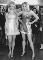 Роми и Мишель на встрече выпускников: 475x654 / 57 Кб