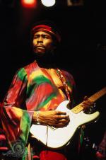 Хендрикс: 679x1023 / 111 Кб