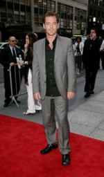 Безумие: 235x400 / 25 Кб