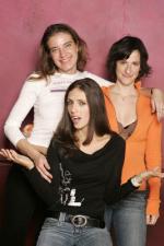 На отшибе: 267x400 / 25 Кб