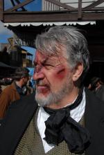 Город призраков: 450x672 / 65 Кб