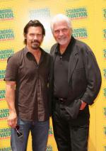 Стоячая овация: 282x400 / 30 Кб