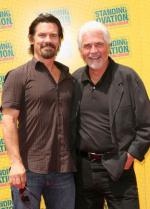 Стоячая овация: 288x400 / 28 Кб