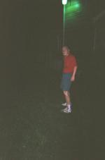 Трахальщики мусорных бачков: 1358x2048 / 422 Кб