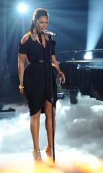 Американский идол: Поиск суперзвезды: 390x653 / 37 Кб