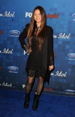 Американский идол: Поиск суперзвезды: 1322x2048 / 466 Кб